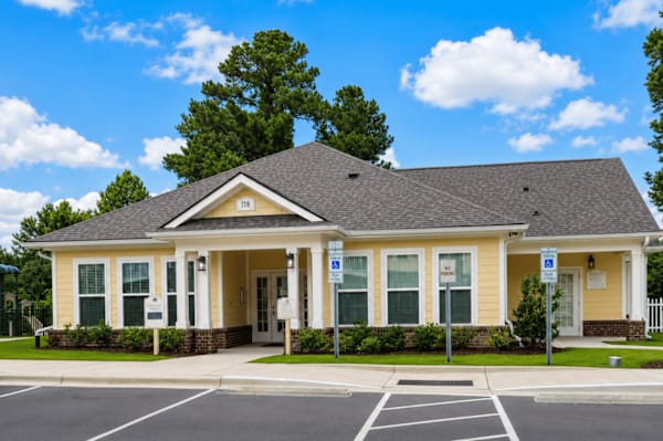 Madison Grove Apartments property